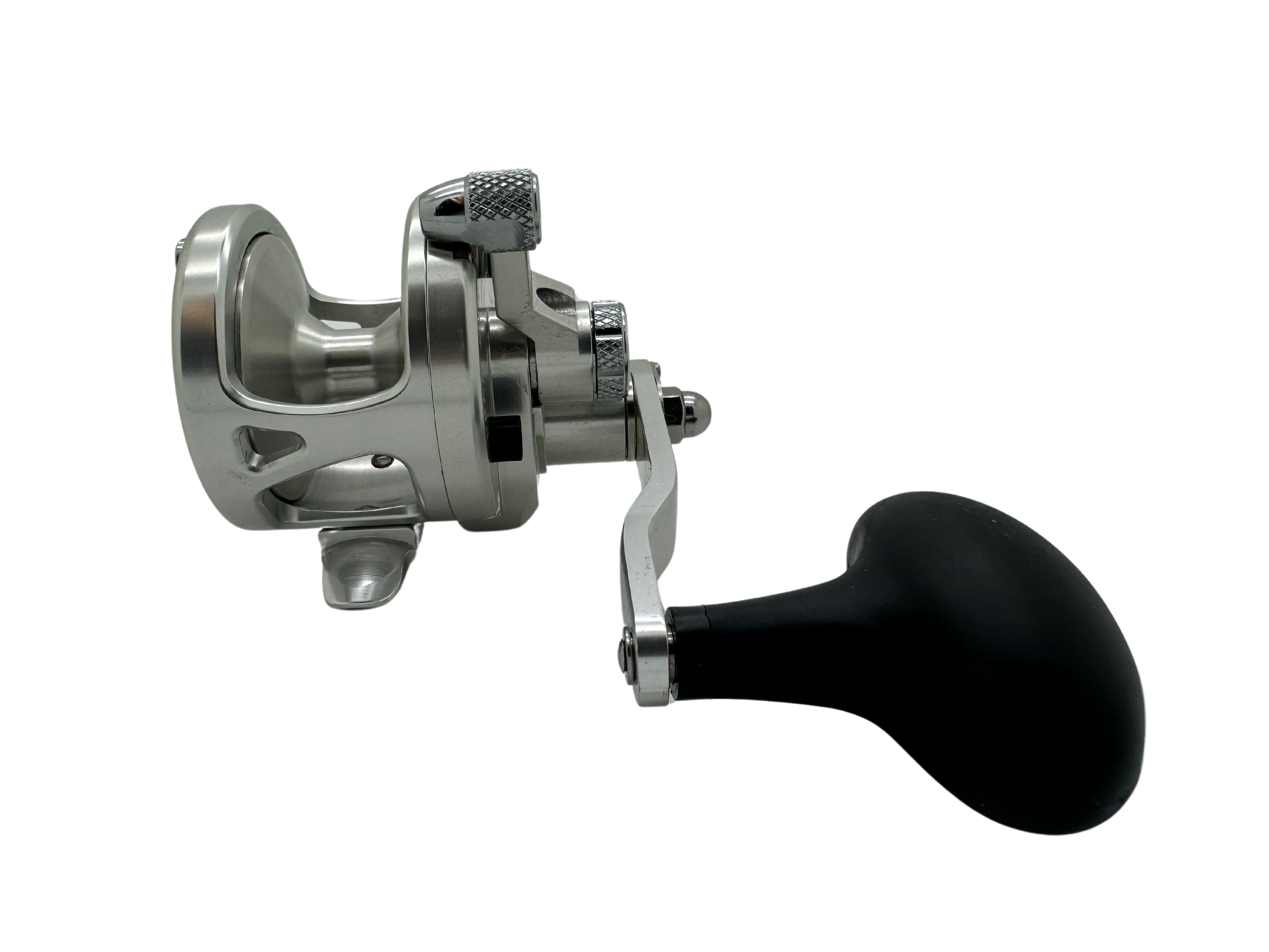 Avet SXJ 5.3 NGP Single Speed Reel Silver RH (No Glide Plate)