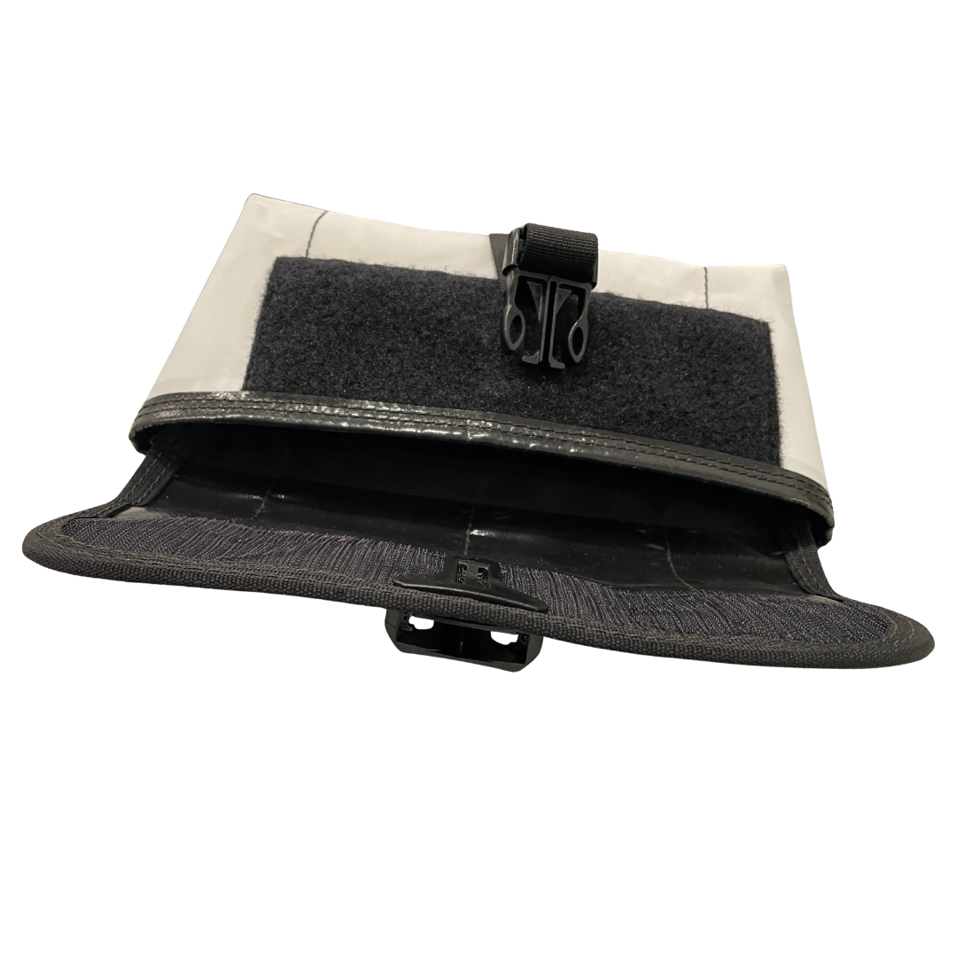 Ebbpoint Surfcasting Soft Plastic Pouch