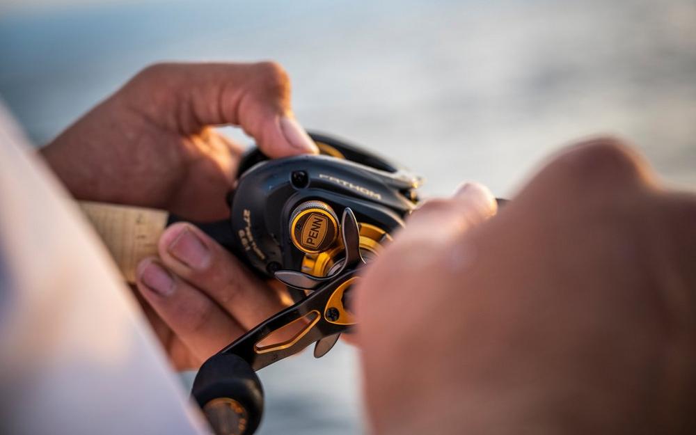 Penn FTH200LPLH Fathom LH Low Profile Baitcast Reel