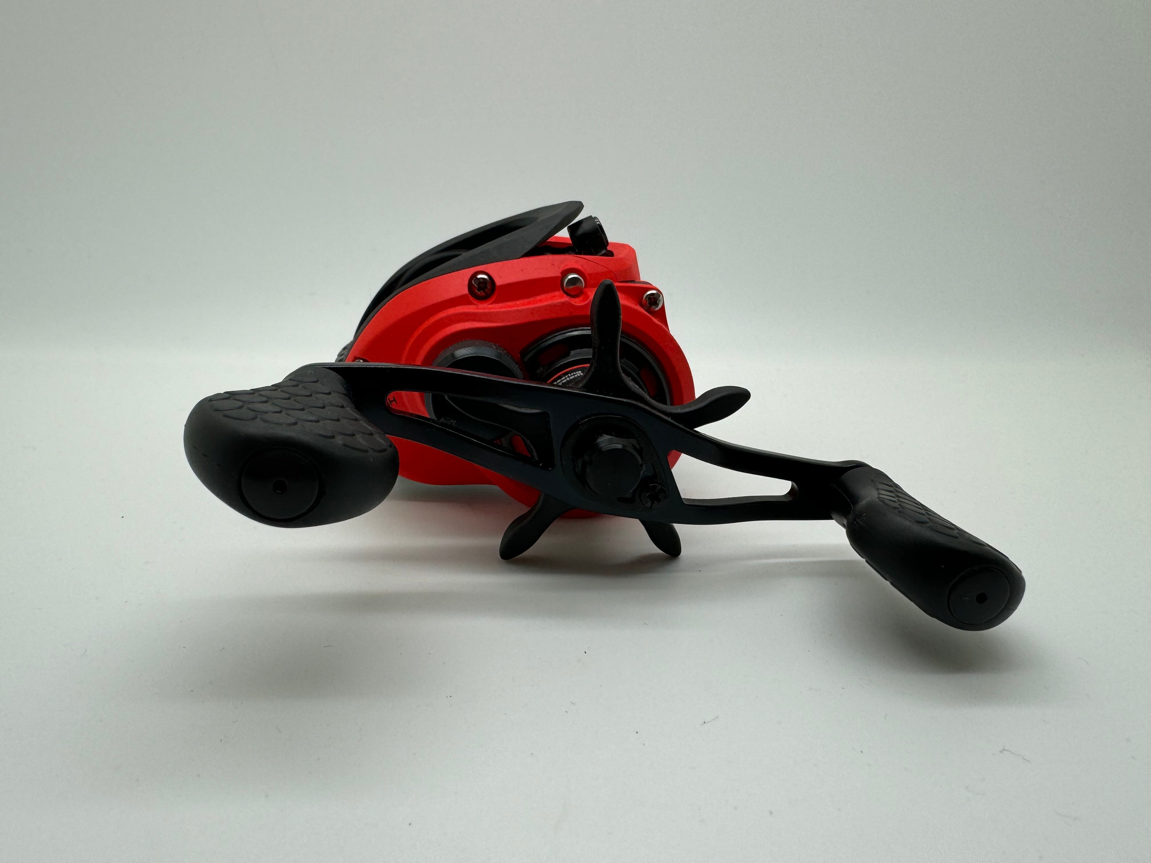 Lew's MHS1SH Mach Smash Speed Spool SLP Baitcast Reel, RH Black/Red Used No  Box