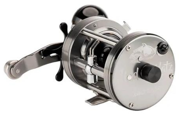 Mad Katz MKGMK6550CRBN Xalt-6550 Reel Carbon, Casting, Right Hand