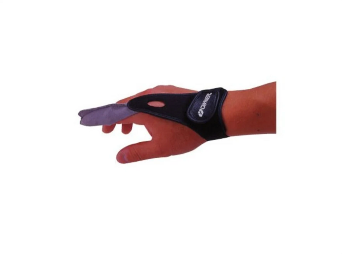 Owner Casting Finger Guard Black Medium 9649-010