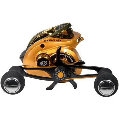 Favorite SLSG7XL Soleus XCS casting reel, Gold/Gold 7.3:1 (left)